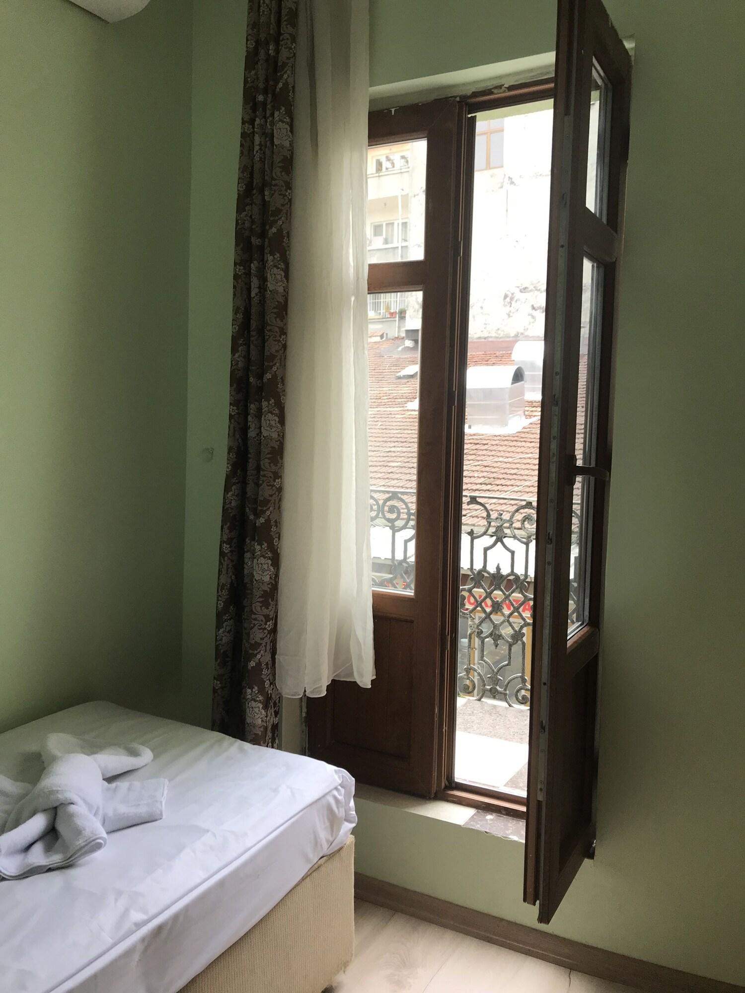 Historial Hotel Istanbul Exterior foto